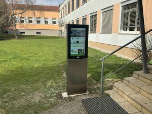 Digitálny informačný panel